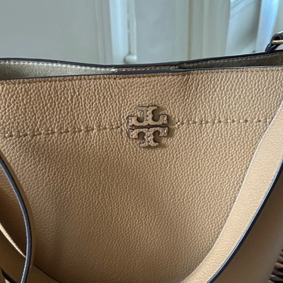 Tory Burch Camel Leather Shoulder Bag - Picture 2 of 6